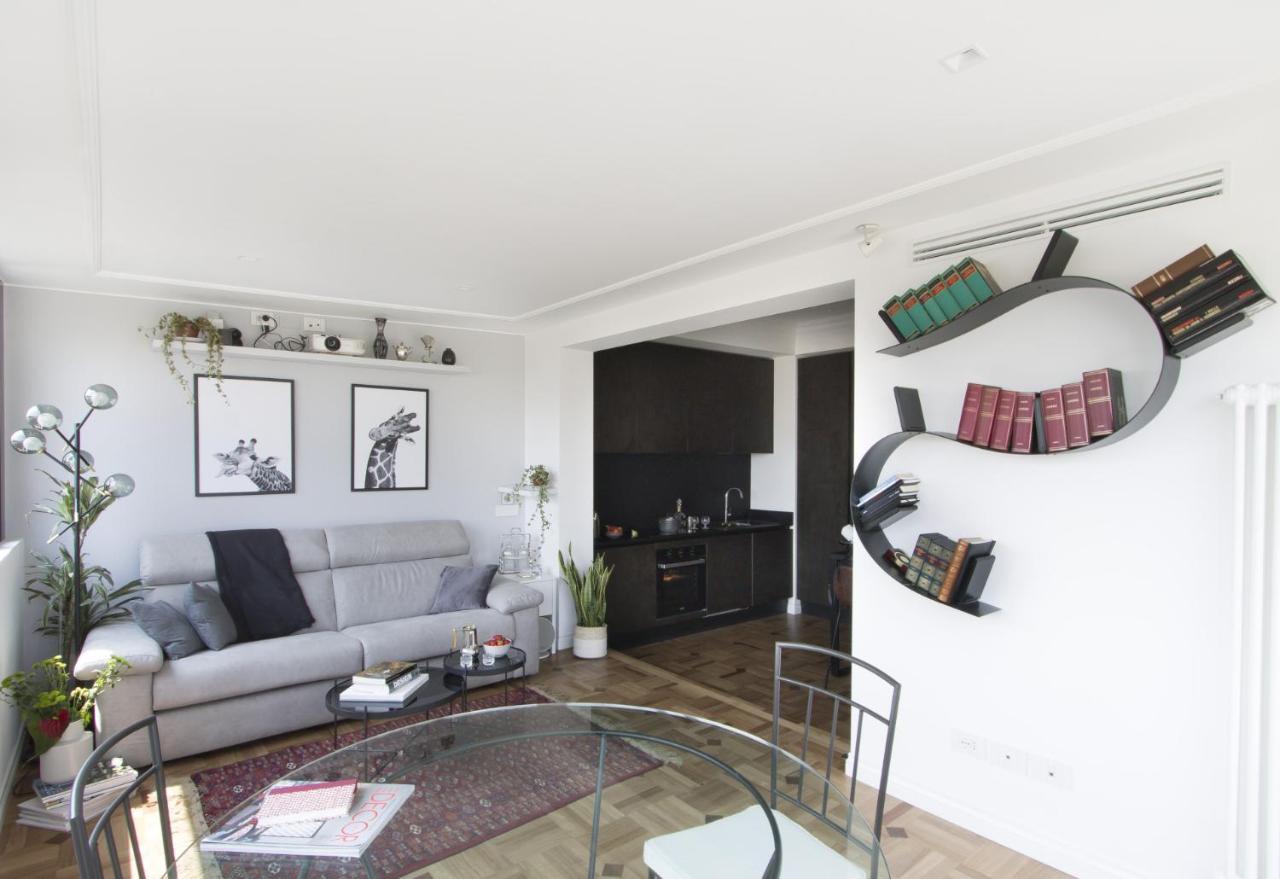 Easylife - Splendido Attico Con Terrazzo E Vista Mozzafiato Nel Cuore Della Citta มิลาน ภายนอก รูปภาพ